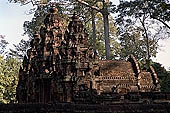 Banteay Srei temple - towers of the central group 